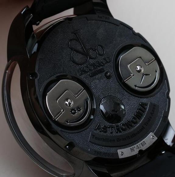 The caseback of the watch is made of highest level of Swiss timepiece craftsmanship and the unique aesthetics.