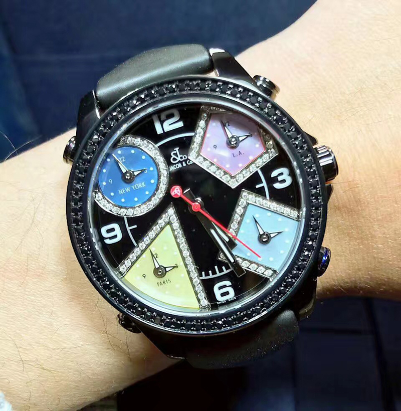 There are shiny diamonds paved around the four sub-dials, adding a feminine touch to the model.