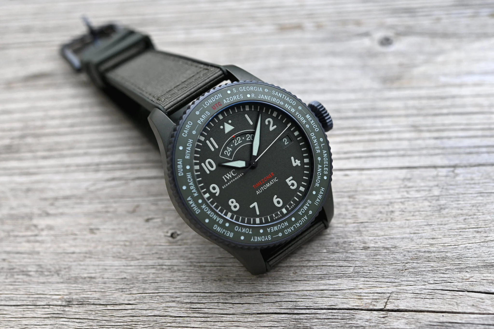 Swiss Movement Replica IWC Adopts The Woodland Concept For Its Clever Pilot’s Watch Timezoner TOP GUN